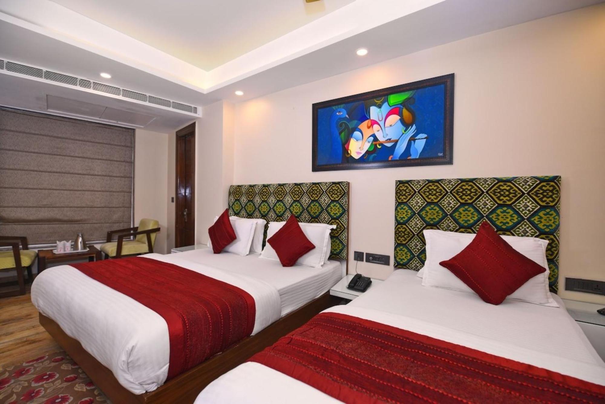 N Maharani Hotel