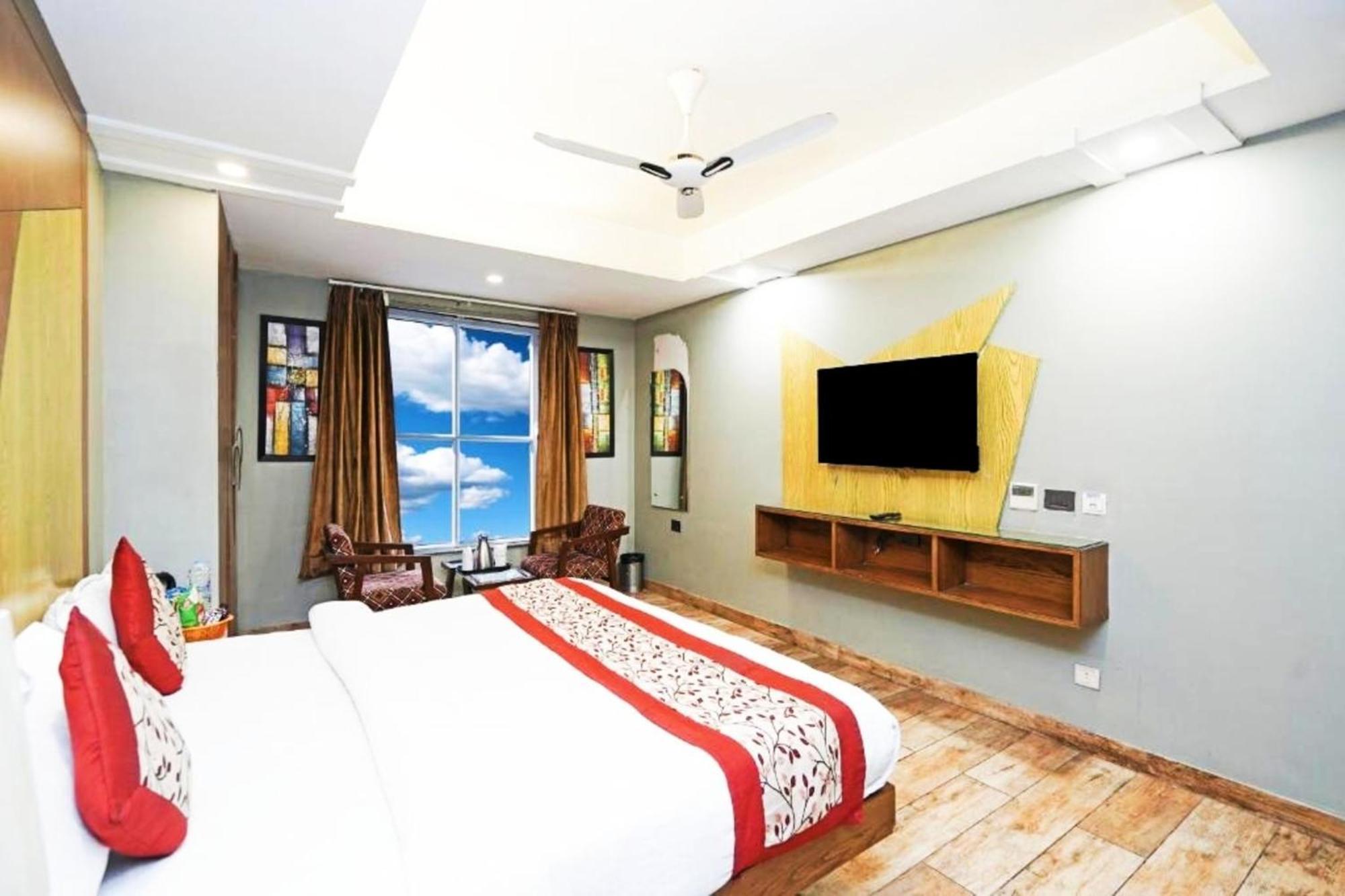 Hotel N Maharani Free Airport Pickup 4*