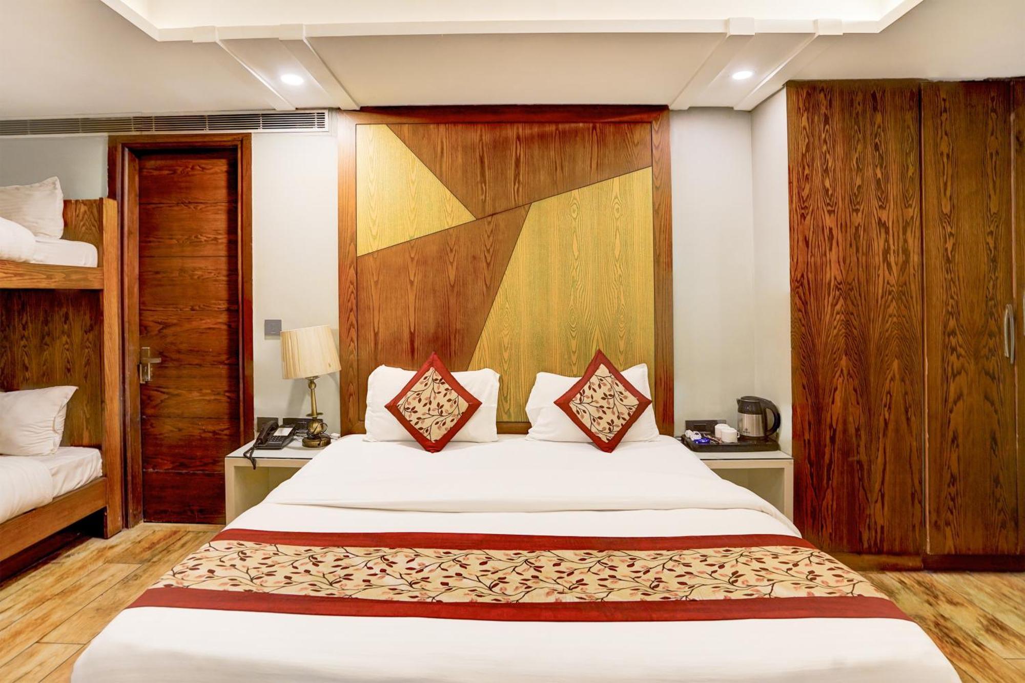 N Maharani Free Airport Pickup 4*